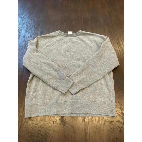 Star Wars Pizza Smuggler Millennium Falcon Disney Crewneck Sweater Medium #34 - Picture 3 of 3